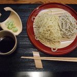 Teuchi Soba Dokoro Nihachi Ya - 二色もりそば(二八と菊切り)