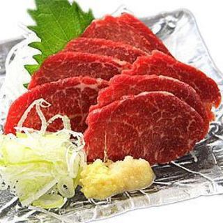 九州産の“馬肉”を使用◎馬刺しやユッケで存分にご堪能ください