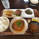 dining cocon - 「本日のランチ (900円)」、このは「おろしハンバーグ」