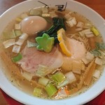 津軽煮干中華蕎麦 サムライブギー - 鶏そば味玉 のだ塩 830円