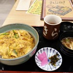 Kiraku - カツ丼860円(税込)。