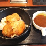 SALLY'S kitchen - チキンカツカレー550円