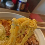 Ramen Futatsu de Jubun desu yo. - 白醤油大盛 800円(税込)の、麺