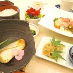 Inunaki Yama Grand Hotel Kisenkaku - 和会席ご膳ランチ…旬の味覚たっぷり♪和会席ご膳は素材の味を引き立てる一品ばかり！