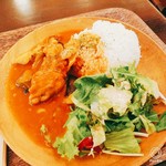 Bistro Buzz - 秋ナスとチキンのトマト煮込み　アップ