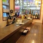 Uonotana Pasta Bar - １階はカウンター５席