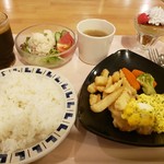 JICA筑波食堂 - サラダとプリンは別料金。取らなかったら510円