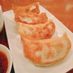 Tenobe Gyoza Bar Wing Village - 