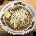 Ramen Jiro Kannana Shinshin Daita Ten - ラーメン 780円　麺半分・ヤサイ少な目にんにくで