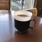 Restaurant Mild - ホットコーヒーで寛ぐ