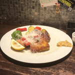 Trattoria QUINTO - 【チーズたっぷりカツレツ】（1100円税込）※正式名称失念