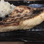 志津川水産 一家部 - 2スズキの塩焼き