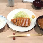 Sugita - ロースかつ、ご飯、豚汁