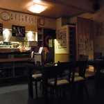 Yakiniku DINING Ushiwaka - 【2012.03.　初訪】　落ち着いた店内