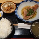 Yuichiro Shoten Sapporo Ekimaedori Ten - 煮魚定食