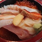 石松すし - 上生ちらし・うどんセット 1,950円(税別)