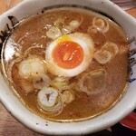 Tsukemen Do Takeshi - つけ汁のアップ