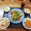 お好み焼 たち花 - 料理写真:焼きそば定食550円。お母さん二人で営んでいた面影は…ありません(..)