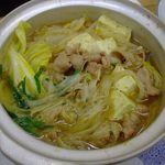 八千代寿司 - がんがん鍋。カレー風味の味わいは新鮮で、マジ美味しい。野菜やつきこんにゃくが入っていて食感もよい。