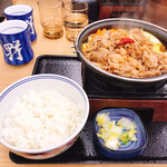 Yoshinoya Fukui Kado Ten - 麻辣牛鍋膳❤︎