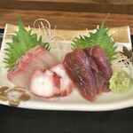 Uogashi Dining Ichimi - マグロとカンパチとタコ定食750円