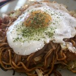 そば処　橘 - 肉玉子焼きそば