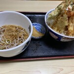 Bikkuri Zushi - 天丼880円