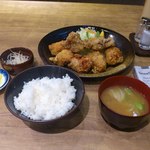 Mori Tatsu Sendai Ten - 合盛り唐揚定食680円