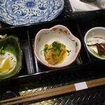 Shabushabu Sukinabe Omoki Ginza Ten - お通し（のし梅大根、あん肝ポン酢、うるい）