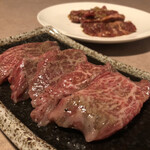 ホルモン焼肉 ぷるぷる - 