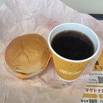 McDonald's Higashi Gawa Doro Nozaki Ten - ベーコンエッグサンドコンビ250円、ホットコーヒー