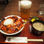 Drive-in Ito Buta-don Meijin Shinchitosekuko Ten - 肉盛り とろ～り温泉たまご豚丼 ＆ 生ビール