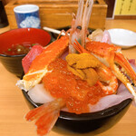 Seafood Dokoro Sakana Ya no Daidokoro Hon Ten - おまかせ海鮮丼(上)