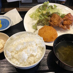 Sanchanchi - カニクリームコロッケ、唐揚げ定食
                        500円