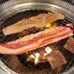 焼肉じゅうじゅうカルビ - 