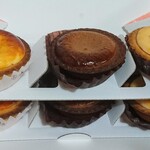 BAKE CHEESE TART Ekie Hiroshima Ten - 組み合わせ自由6個入り 1,558円