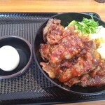 Kalbi Don to Sundubu Senmonten Kan Don Gifu Rokujo Ten - 温玉カルビ丼　680円