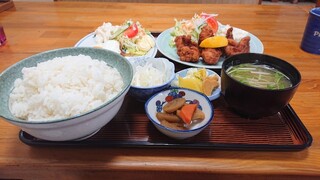 Hinode - ご飯大盛りはなかなかの量