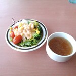 Steak Hamburger steak & Salad Bar Ken Kamata Ten - サラダとスープ