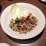 THAIFOOD DINING & BAR Maipenrai Fushimi Ten - ラープムー (挽肉とスパイスの辛口サラダ)   980円