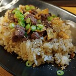 Izakaya Beni Akari - 牛肉入りガーリックごはん 780円