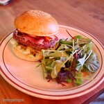 CRITTERS BURGER - 