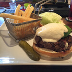 shake tree burger&bar - 