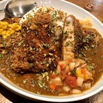 Tsubaki Kanda Kajimachi - 特製チキンカレーに三元豚ロースカツトッピング