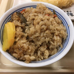 つるまる - かやくごはん