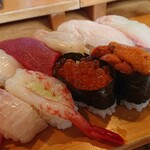 Bikkuri Zushi - 特上生寿司(大)スペシャル 1,900円(税別)