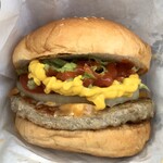 FRECHNESS BUGER Mukogaoka Yuen Ten - クラシックチーズバーガー600円