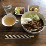 Cafe Nenoria - ネノリアカレー（大盛）：７００円（税込）【２０１９年１０月撮影】