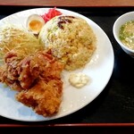 金華食堂 - パラッとチャーハンとカリッとしていて大きい唐揚げが4つ