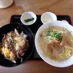 Hinode Shokudo - ラーメンと牛丼セット￥800